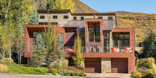 47 Mustang Circle Gallery 1