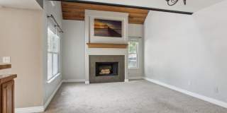 1 Bedroom Townhome in Aurora 1 Bedroom Townhome in Aurora Gallery 6