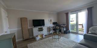 Renovated 1-Bedroom Apartment with Water Views, Private Entrance & Utilities Included Gallery 7