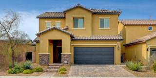 Beautiful 3 Bedroom, 2 Story Home with Solar Heated Salt Water Pool! Gallery 1