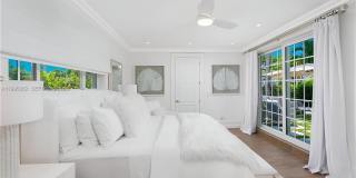 2575 Pine Tree Dr Gallery 21