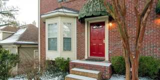 Beautiful 2BR/1.5BA home in a prime location within walking distance to West End and Vanderbilt University. Gallery 4