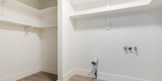 1002 Fulton Gallery 18