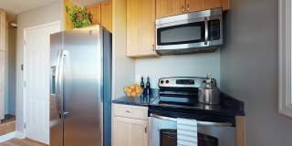 Latitude 40 Gallery 50