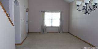 Beautiful 5 Bedroom Home in Heart of Loveland Gallery 7