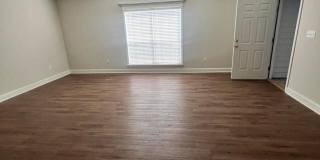 111 Armand Oaks Gallery 6