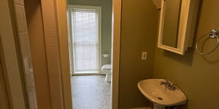 Premium location!  Downtown 3BR 2.5BA with 2 car garage Gallery 23