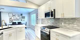 11110 PEERLESS Lane Gallery 4