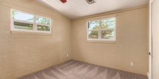 350 East Kelso Street Gallery 16