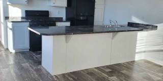 413 Rhett Lane Gallery 1