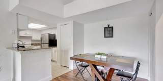 1400 S Crestwood Court S Gallery 6