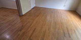Quaint 2 Bedroom Duplex Gallery 3
