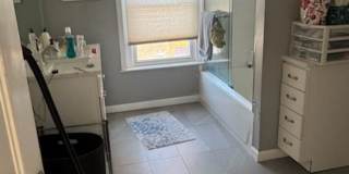 Charming 3 Bedroom Gallery 10