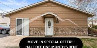 Beautiful Townhome with Detached Garage and Pool Access! Gallery 1