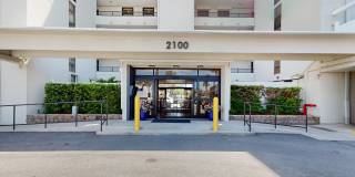 2100 OCEAN Drive Gallery 37