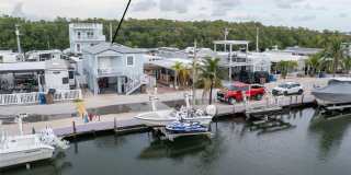 325 Calusa St Gallery 15