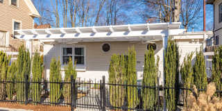 Fully Furnished Cottage by Yale Gallery 35