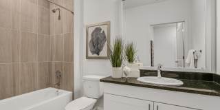 Grand Oak Gallery 17