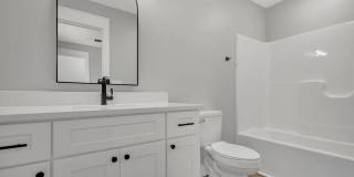 NEW CONSTRUCTION 4 Bed / 4 Bath Duplex Near IU & Downtown Bloomington – Leasing for 2026-2027! NEW CONSTRUCTION 4 Bed / 4 Bath Duplex Near IU & Downtown Bloomington – Leasing for 2026-2027! Gallery 5