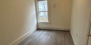 28 Garnet Street Gallery 4