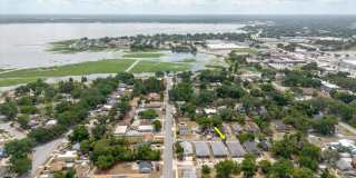 1134-1136 GILMORE Avenue Gallery 57
