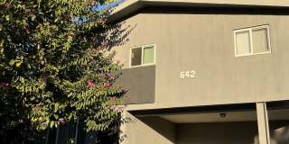 642 N. Hayworth Ave Gallery 1