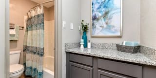 The VUE at Crestwood Apartments Gallery 6