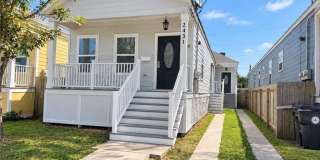 2431 ALMONASTER Avenue 2431 ALMONASTER Avenue Gallery 1