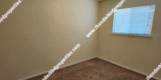 1701 Girard Blvd. SE Gallery 4