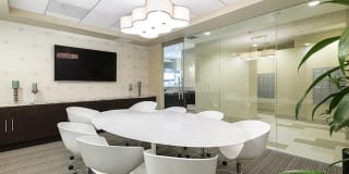 Wilshire Vermont Gallery 25