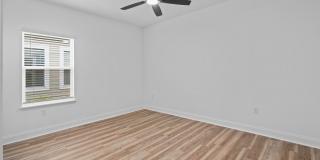260 OAKLAWN Court Gallery 12