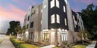 1962 8th Street Gallery 1