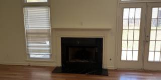 3089 Commons Crossing Gallery 3