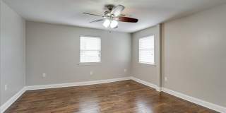 Charming 1920 renovated home! Gallery 15