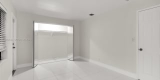 5655 NE 5th Ter Gallery 19