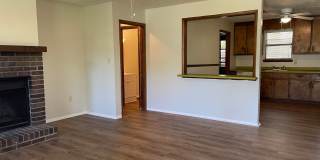 2 bedroom 1 bath duplex is located off Whitehead Rd! Gallery 4