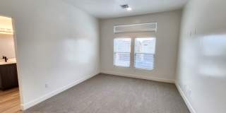 Newer4 Bedroom Town Home Gallery 25