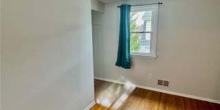 214 E Spruce Street Gallery 14