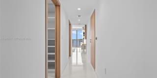 Bay Harbor Gallery 18