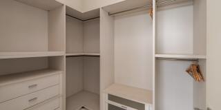 7080 Mulholland Dr Gallery 39