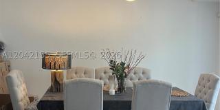 5347 SW 40th Ave Gallery 7