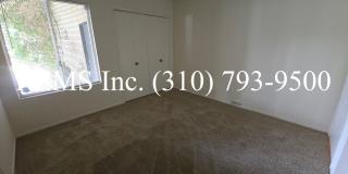 Large 4 Bedroom Single-Family Home with Pool & 2-Car Garage Gallery 12