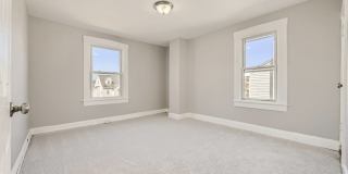 5213 Midwood Avenue Gallery 16