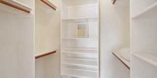 6075 LAUREL Street Gallery 25