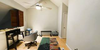 AWESOME 2/2 w/ Washer/Dryer, Vaulted Ceilings, Split Plan, Fenced in Yard, & More! Walk/Bike to FSU/TCC! $1250/month Avail August 1st! Gallery 15