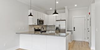 843 Main Street Gallery 1