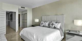 16500 Collins Ave Gallery 75