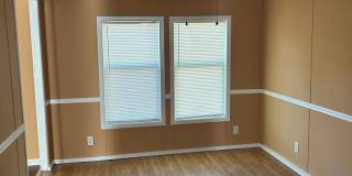 Spacious 4-Bedroom/2-Bath Mobile Home-Great Location!  Minutes to Eglin Air Force Base Gallery 10