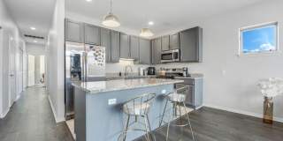 947 West 14th Pl. Gallery 6