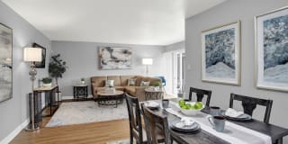 Verona at Silver Hill Gallery 37